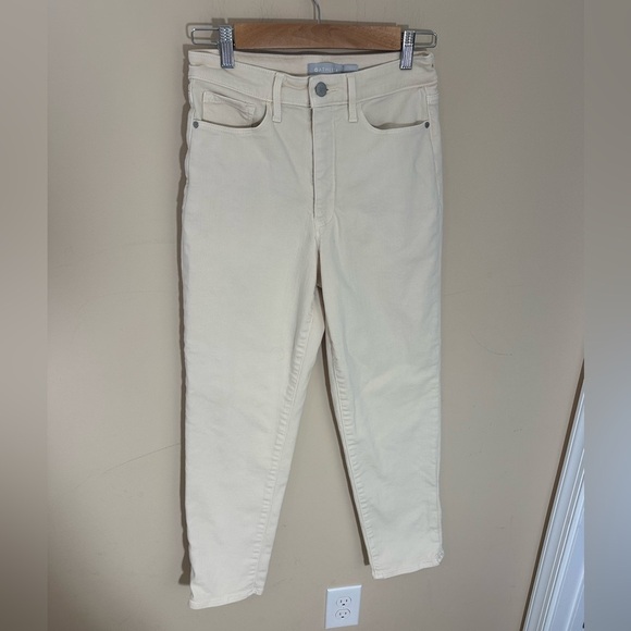 Athleta Flex Straight Leg Ankle Jean in Bone, in size 4 🍦 - Picture 2 of 7